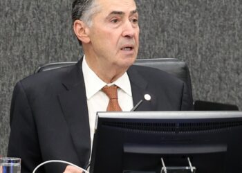 STF Avalia Resposta a Sanções Americanas Contra Ministros Após Julgamento do Golpe