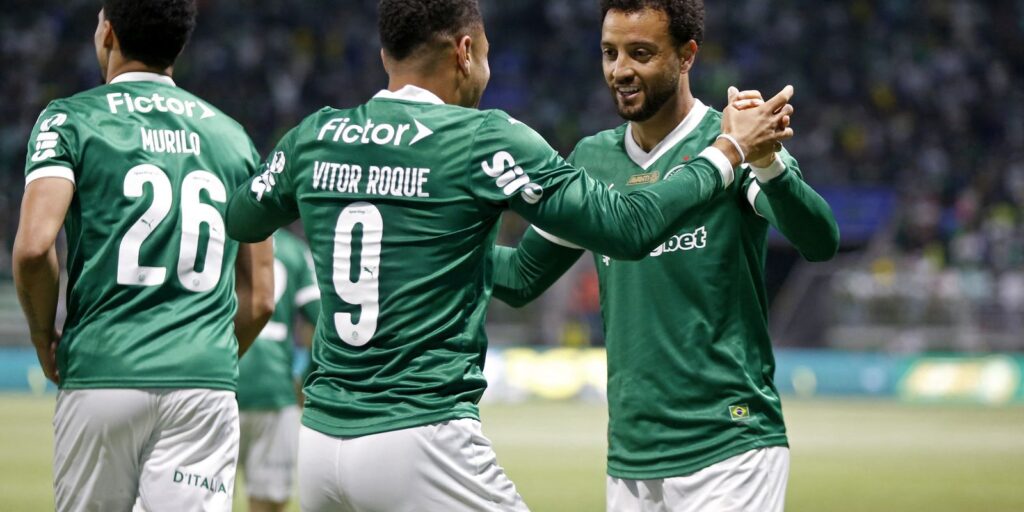 Brasileiro: Hat-trick de Vitor Roque Impulsiona Palmeiras à Goleada Sobre o Internacional