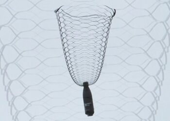 Paraquedas Furado e Inovador Desafia Queda Livre Tradicional