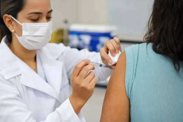 Vacinação contra gripe em Juiz de Fora é reforçada para ampliar a proteção da população