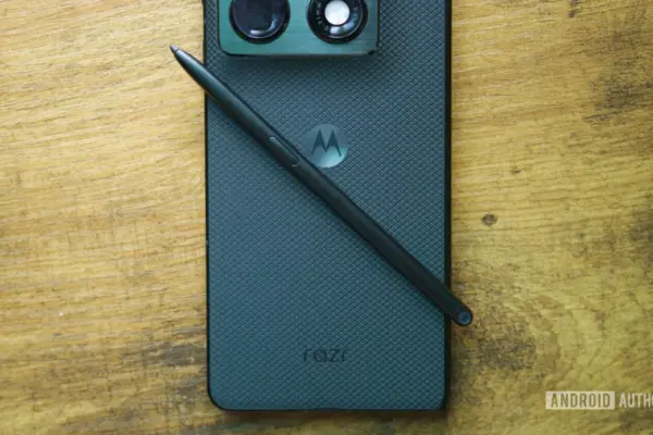 Ausência de suporte à S Pen na linha Galaxy Z Fold 8 gera críticas ao mercado