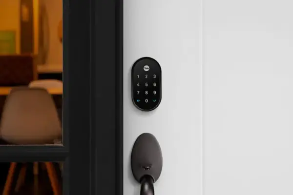 Google encerra vendas oficiais da fechadura inteligente Nest x Yale
