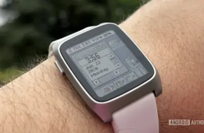 Retorno do Pebble Time 2 desafia o mercado de smartwatches em 2026