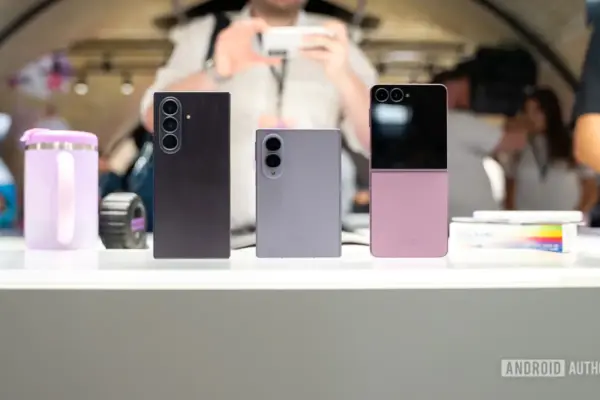 Samsung integra Gemini Nano 4 na nova linha de dobráveis Galaxy