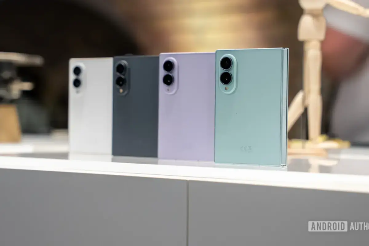 Samsung revela Galaxy Z Fold 8 com novo formato e foco em design ultrafino
